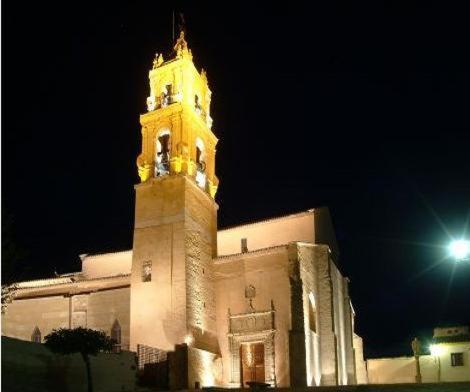 Hostal Los Claveles Baena Exterior photo